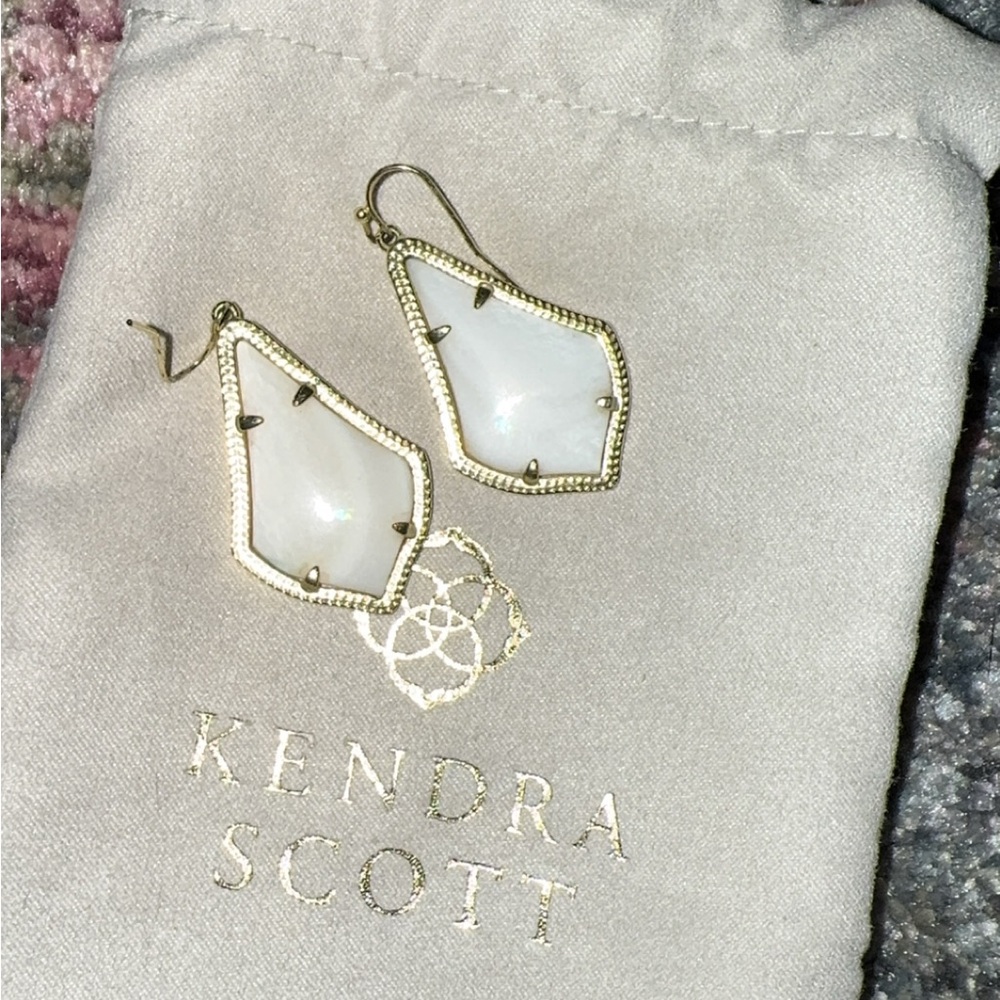 Kendra Scott Ivory and Gold Drop Earrings